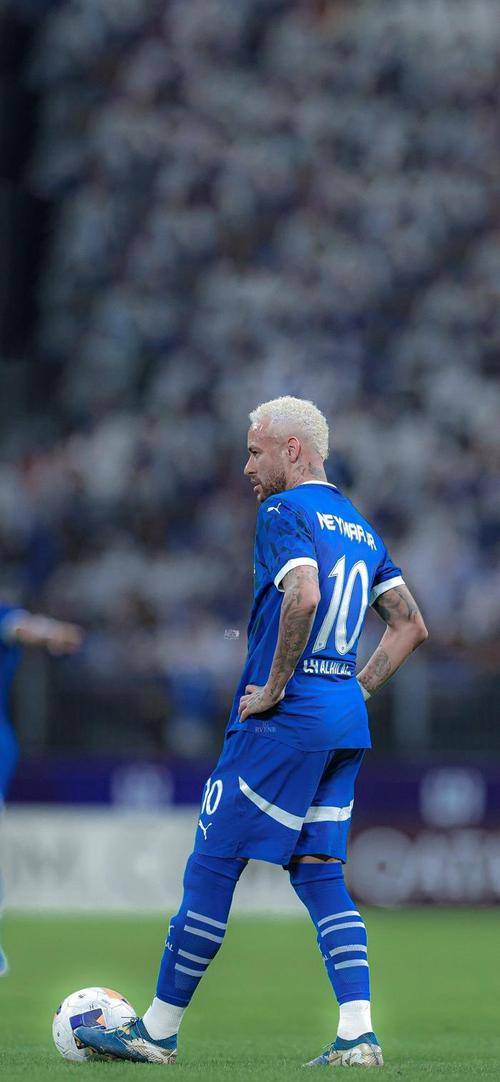  内马尔回归赛场，逆转首场状态亮眼，切尔西观众沸腾！